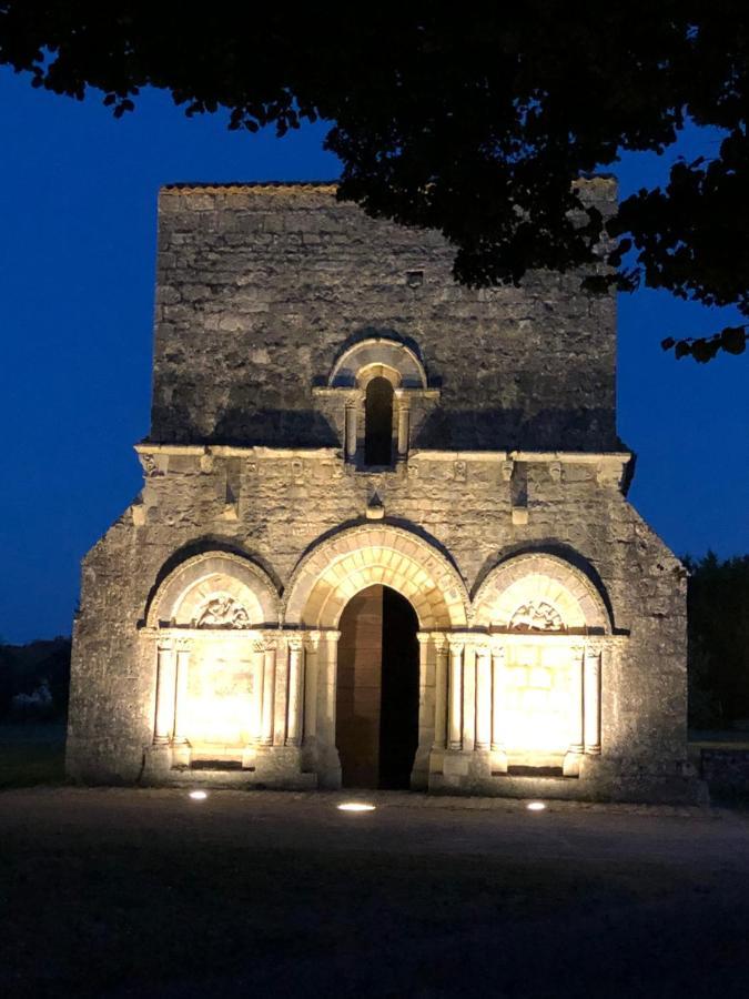 Petit Gite En Braconne La Rochette  Exterior photo